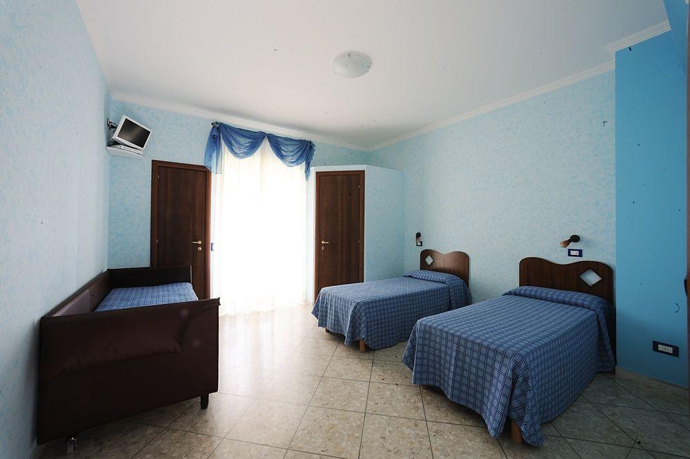 Hotel Casa Yvorio 테라치나 외부 사진